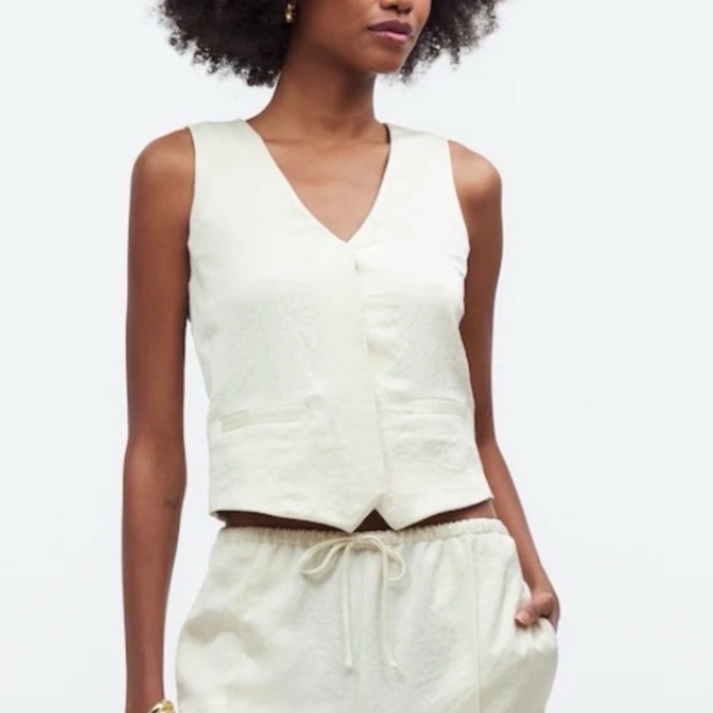 Madewell Sleeveless Vest in cake batter